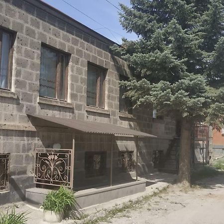 Rob&Lil Hotel Gyumri Exterior photo